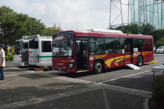 京成バスの展示。