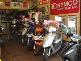 ＫＹＭＣＯ　ＳＹＭ、マラグーティ、ＬＭＬ、ロイヤルエンフィールド、そのほかのメーカーのスクーターから大型バイクまで、国産メーカー外車問わず修理販売します。