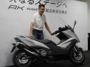 KYMCO{ЎВAK550