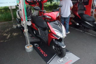 KYMCO@[VOSPQT@YtFX^ʌJ@łB