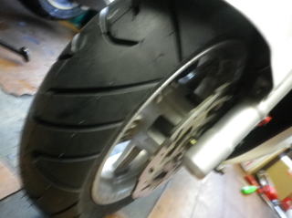 ＩＲＣ　ＭＢ６７　フロントタイヤ