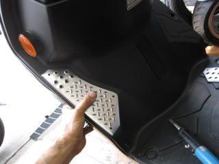 tg̃Xebv{[h@̈ʒuɂlɃVbJƈʒu߂܂B@KɂƎdオ肪Ƀi}ZB