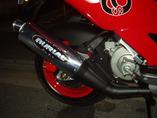 ミニバイクやスクーターのチャンバーメーカーとしては有名なベリアルサービス。ついにＫＹＭＣＯ用もラインナップされました。